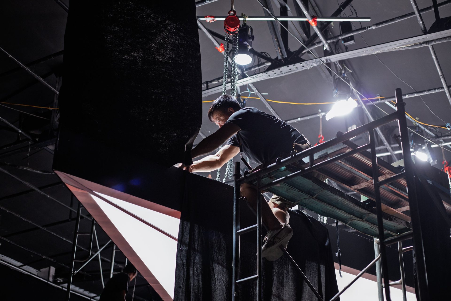 Set crew